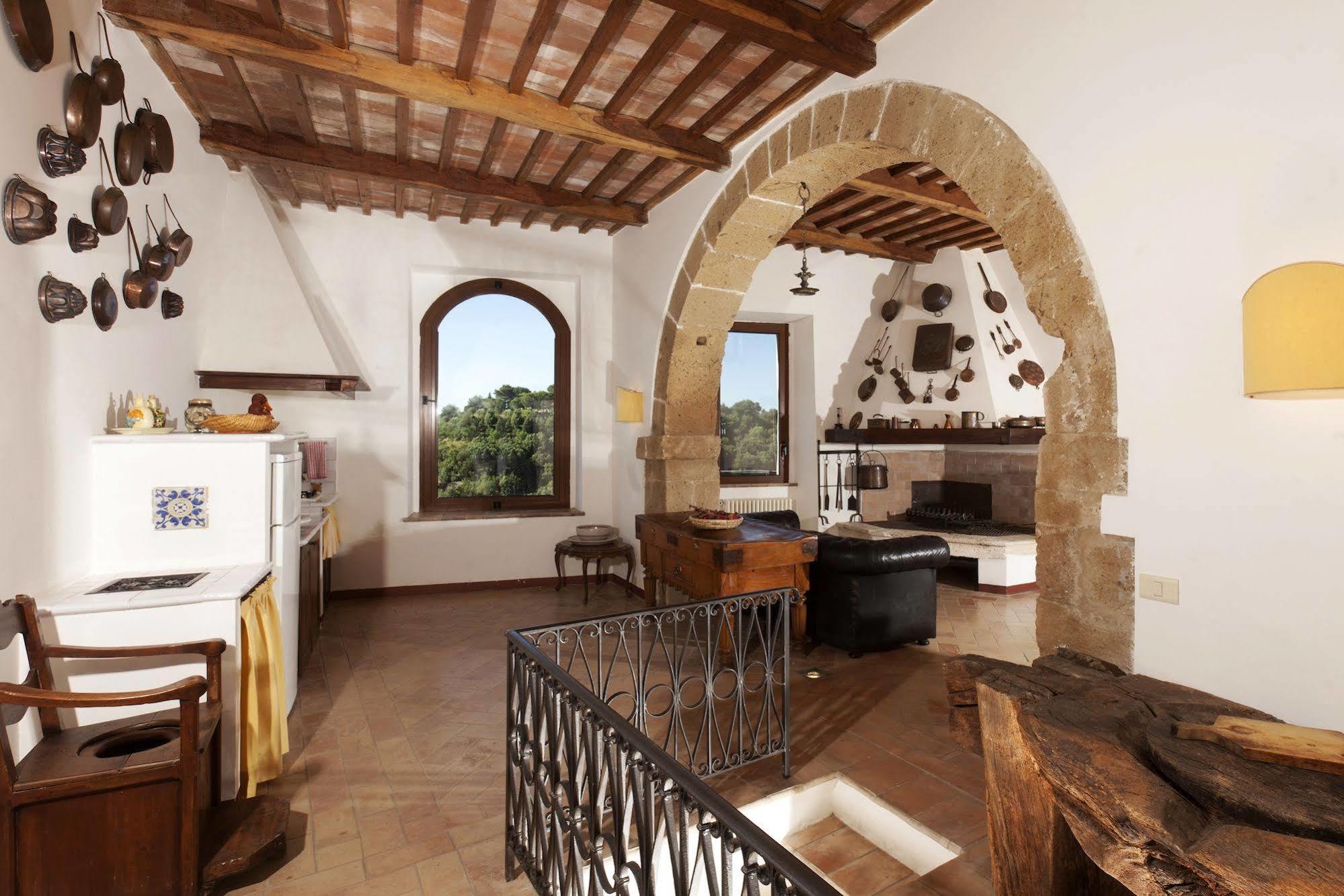 Готель La Casa Degli Archi Пітільяно Екстер'єр фото